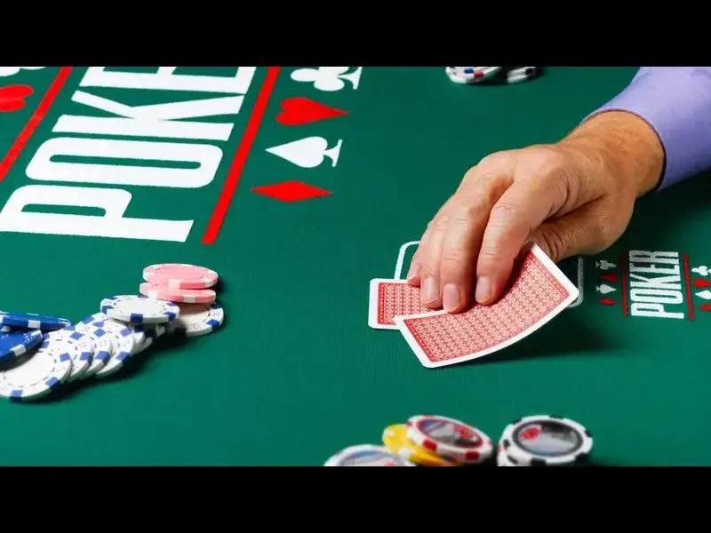 Tìm hiểu thông tin về game bài poker 5 lá